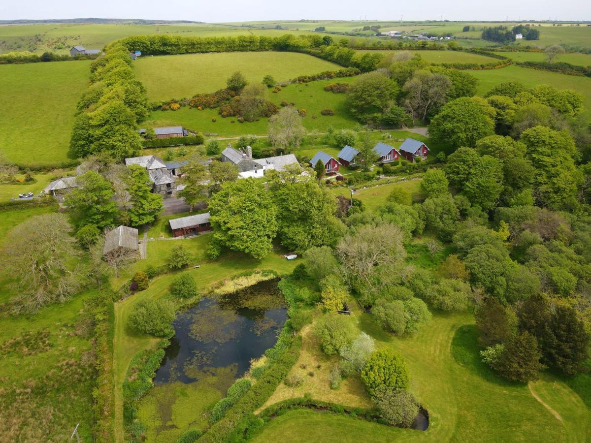 Ta Mill Cottages & Lodges - Meadowview Chalet 1 Launceston Buitenkant foto